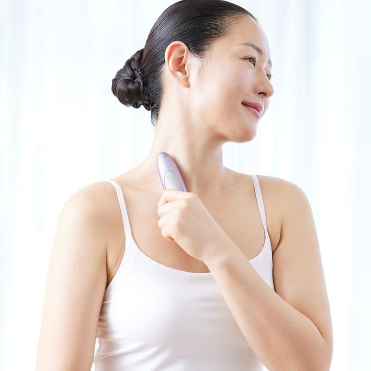 yuki aki　クリアージュ アイリフト プラス／目元美顔器