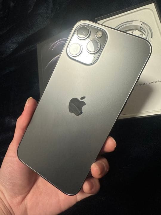 iPhone 12 Pro Max グラファイト 128 GB au