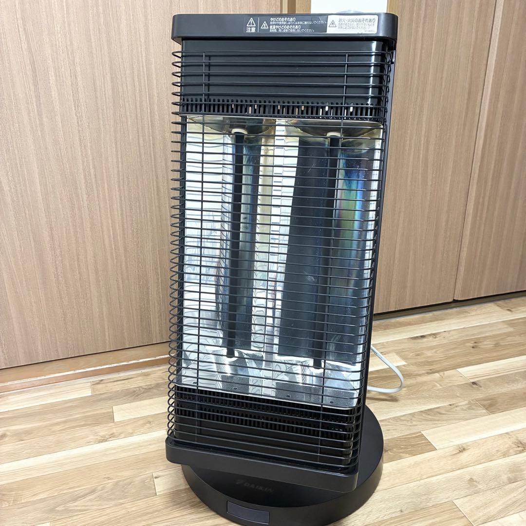 美品　DAIKIN ダイキンセラムヒート　ERFT11YS-T
