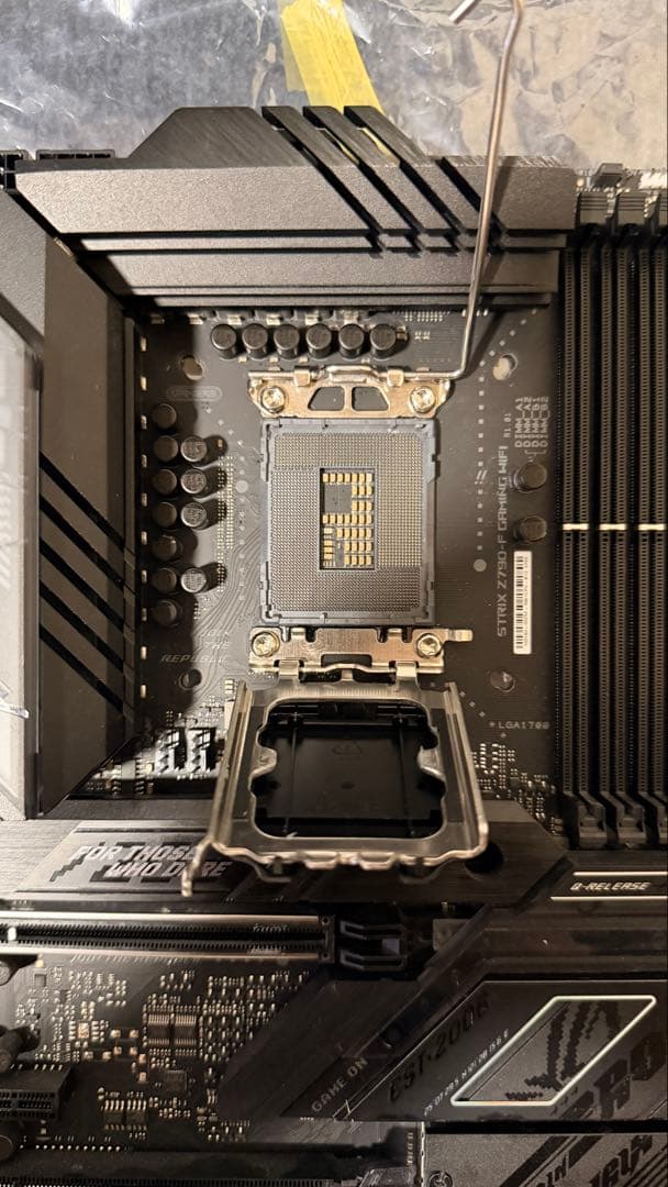 ROG STRIX Z790-F GAMING WIFI 動作確認済み