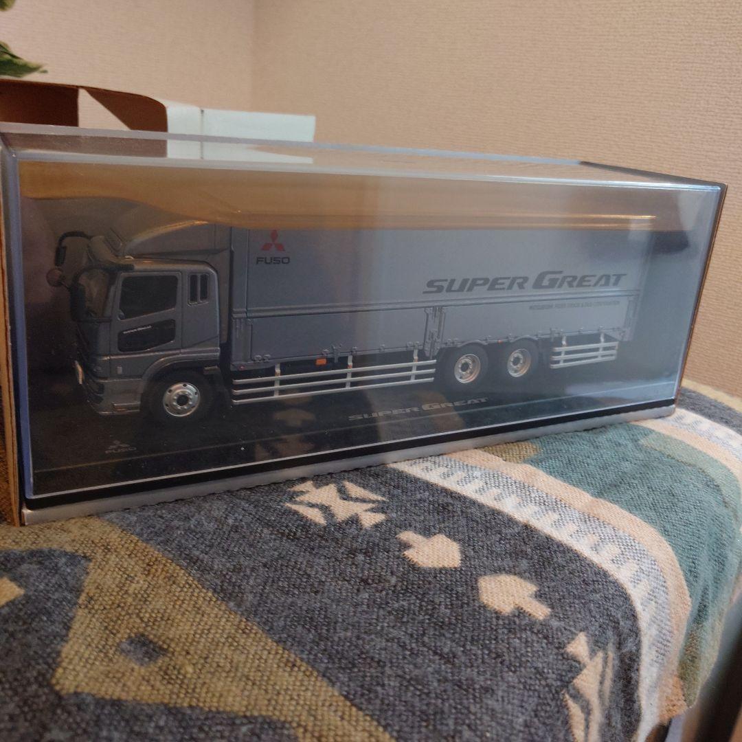 三菱ふそう75周年【非売品】 スーパーグレート 1/43ミニカー ケース未開封