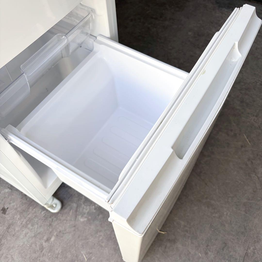 運搬取付無料！ホワイト純正SHARP付替どっちもドアスリム冷凍庫！完動超美品！