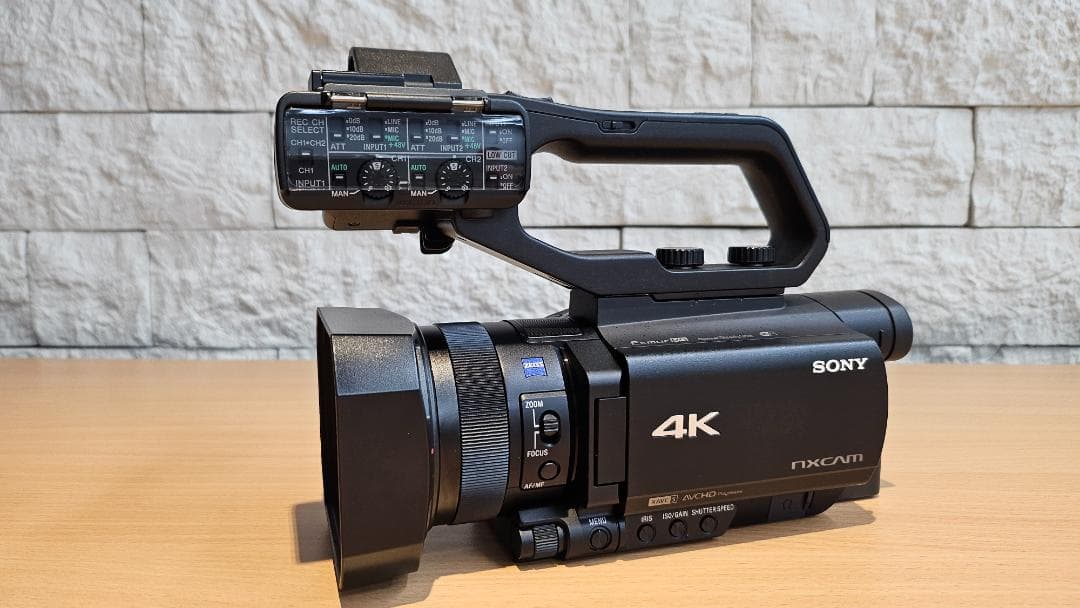 【サト】バッグ付き・美品／SONY 4K ビデオカメラ 153094017_008.jpg