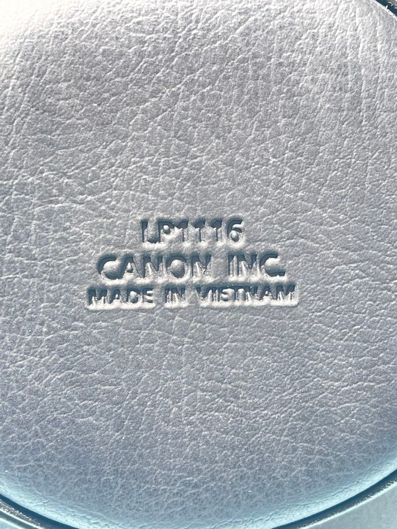 【中古】Canon RF50mm F1.8 STM＋純正フード・ポーチセット