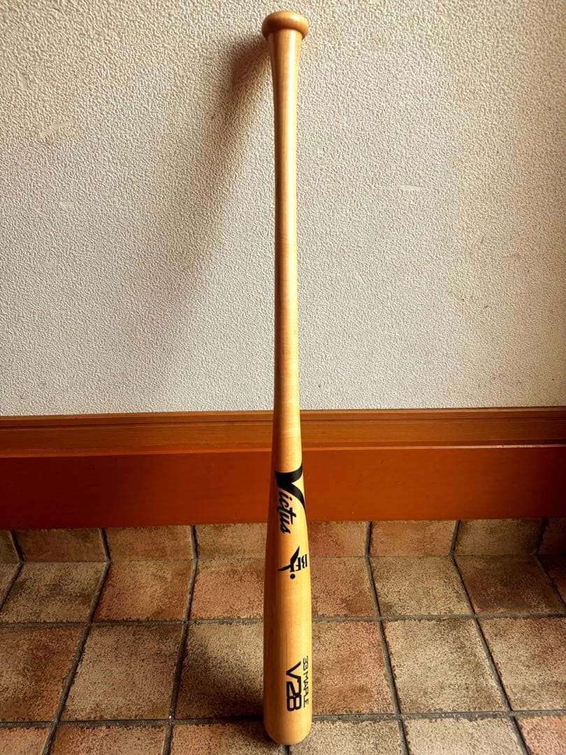 Victus V28 メープルバット 33インチ860g平均　硬式木製　BFJ 楽天市場】【交換送料無料】 野球 硬式木製バット ヴィクタス Victus