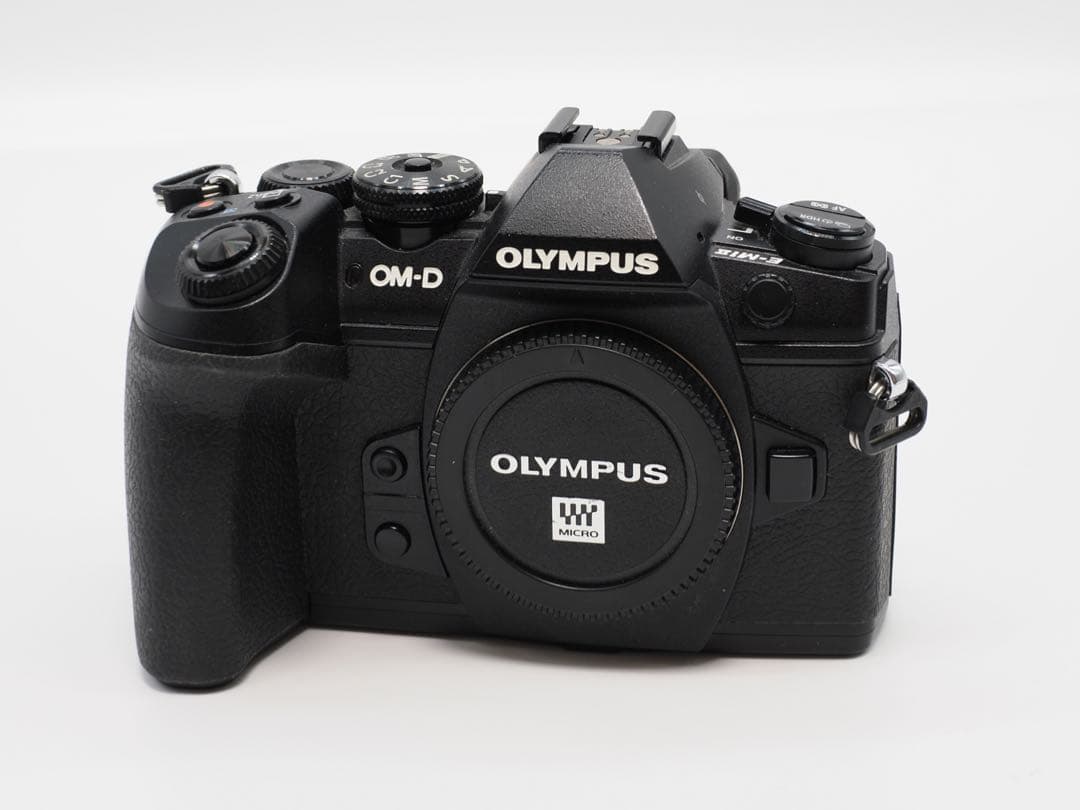 シャッター回数4950回】OLYMPUS OM-D EM-1 MarkⅡボディ