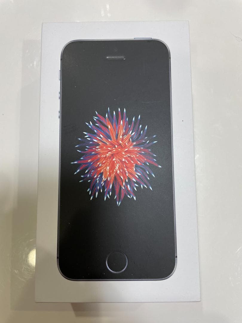 Apple iPhone SE 128GB 第一世代