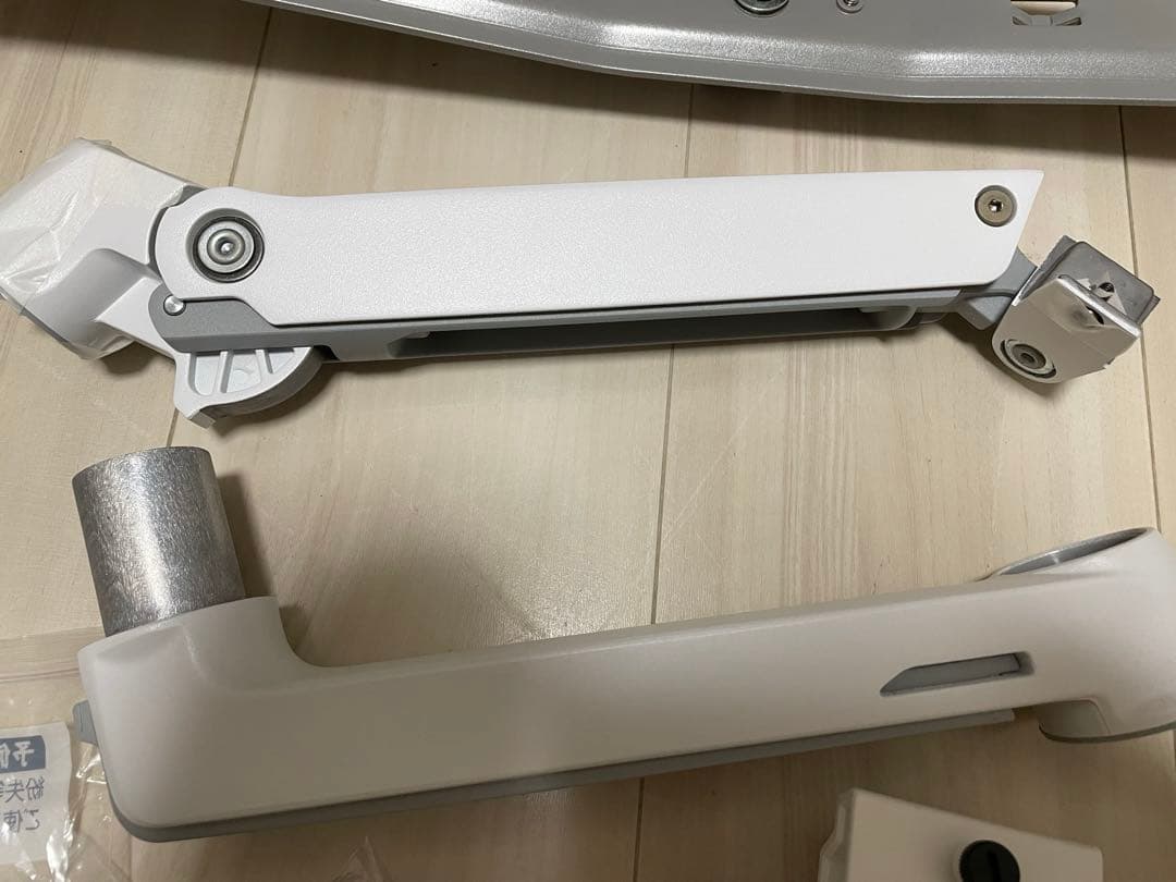 エルゴトロン LX デュアルダイレクトアーム ホワイト 45-489-216