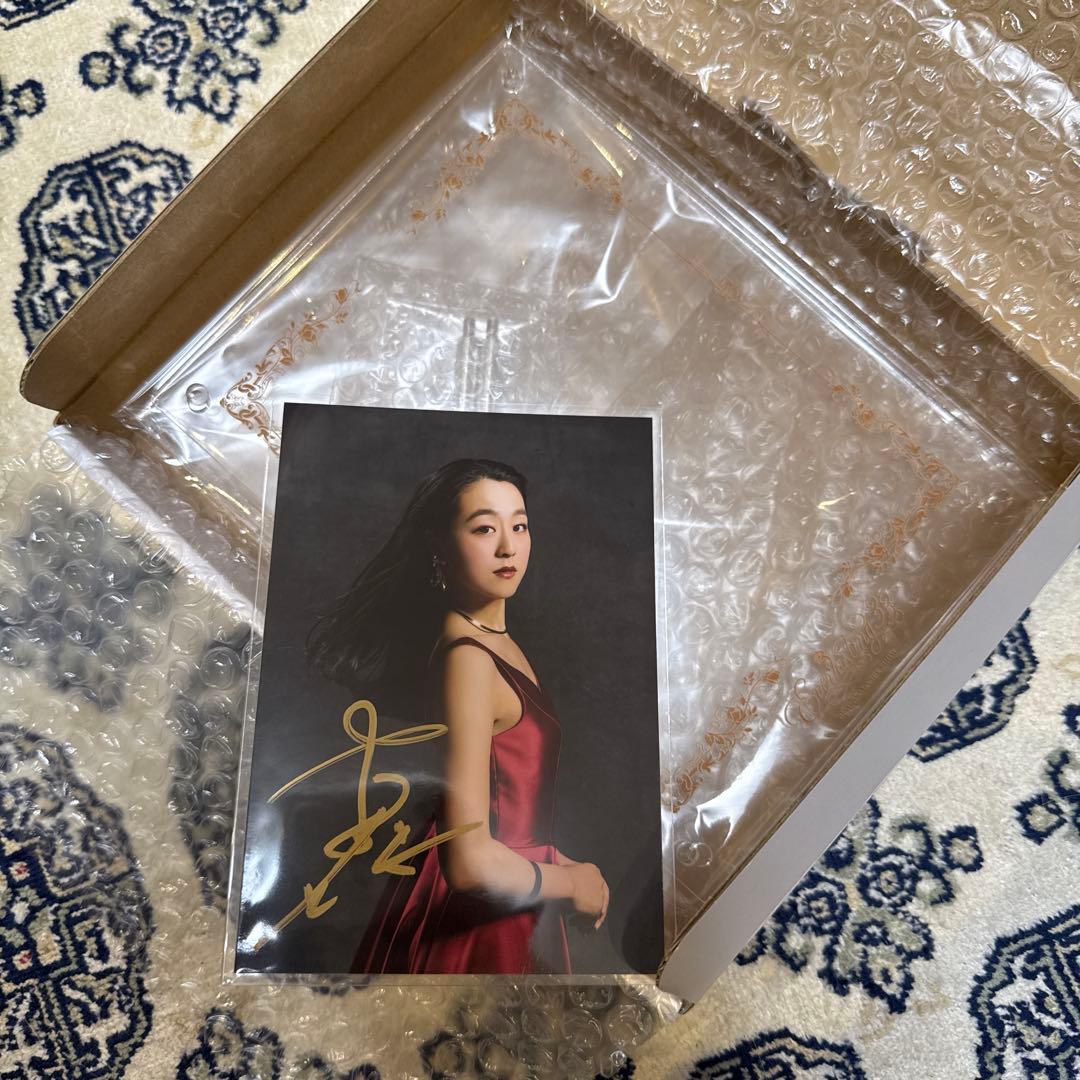 浅田真央Everlasting33 直筆サイン入り写真とフォトフレーム