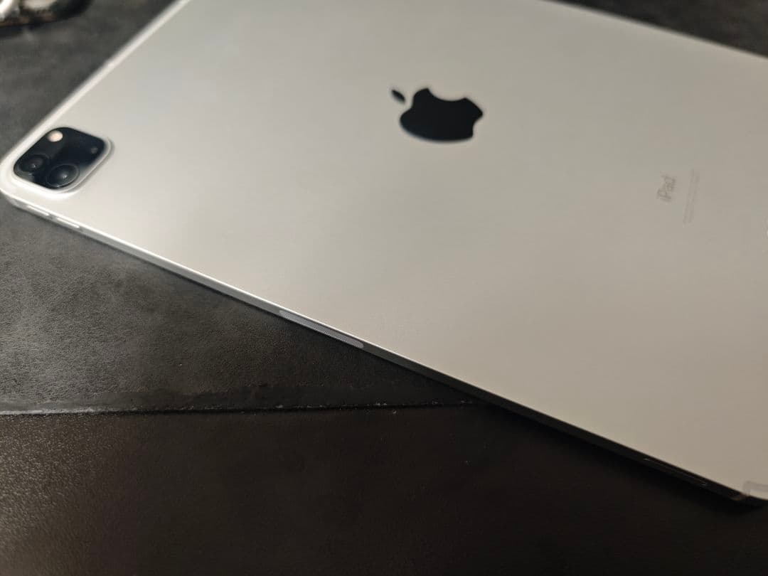 【美品】 Apple iPad Pro 11インチ (第3世代)cellular