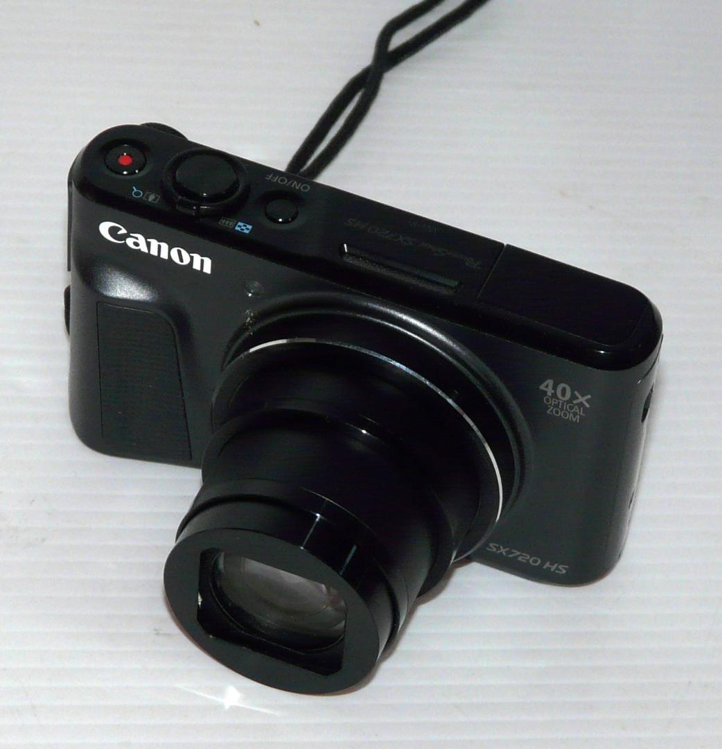 ほぼ新品です！Canon SX720 HS WiFi コンパクトデジタルカメラ