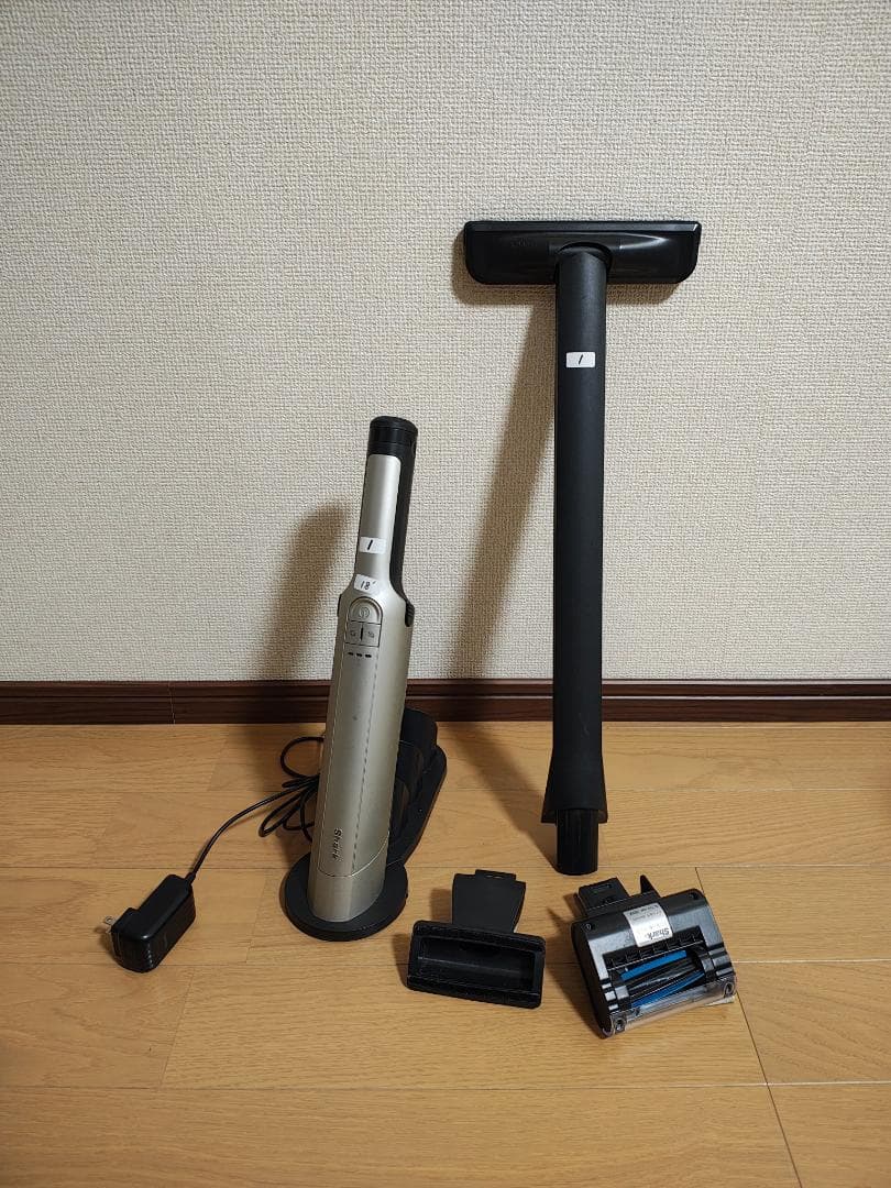 シャーク★ハンディクリーナー★WV406JGG★バッテリー新品と大差なし Shark（シャーク） Shark EVOPOWER EX エヴォパワーイーエックス 充電