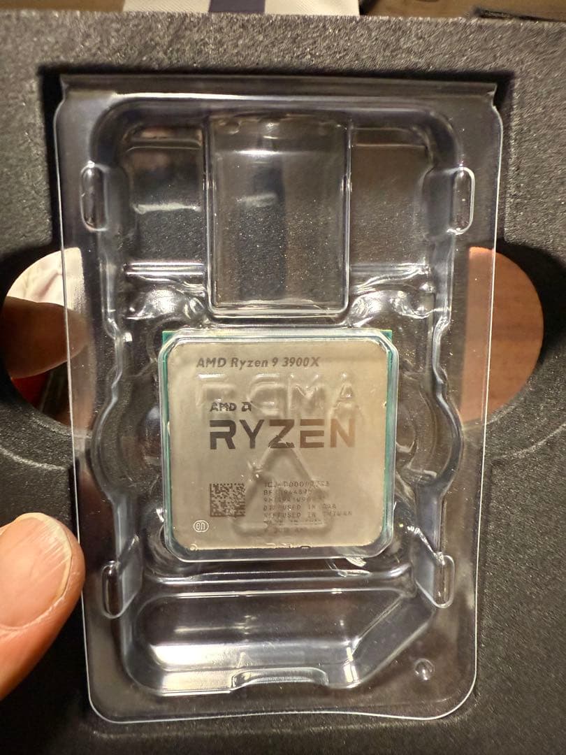 AMD Ryzen 9 3900X CPU AM4 12コア