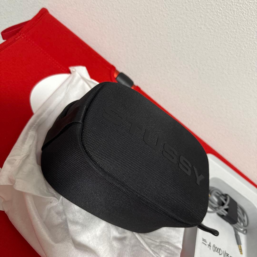 STUSSY Beats ワイヤレスヘッドホン ホワイト/ブラック