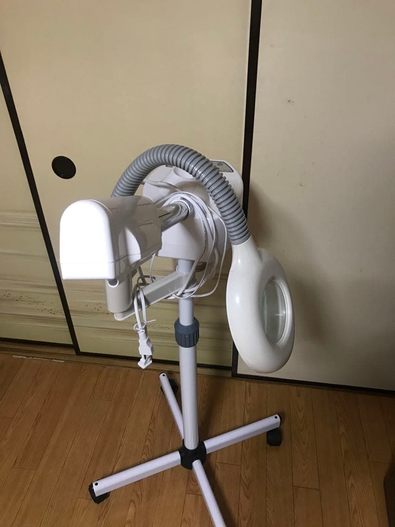 ホワイト フェイススチーマー 可動式スタンド