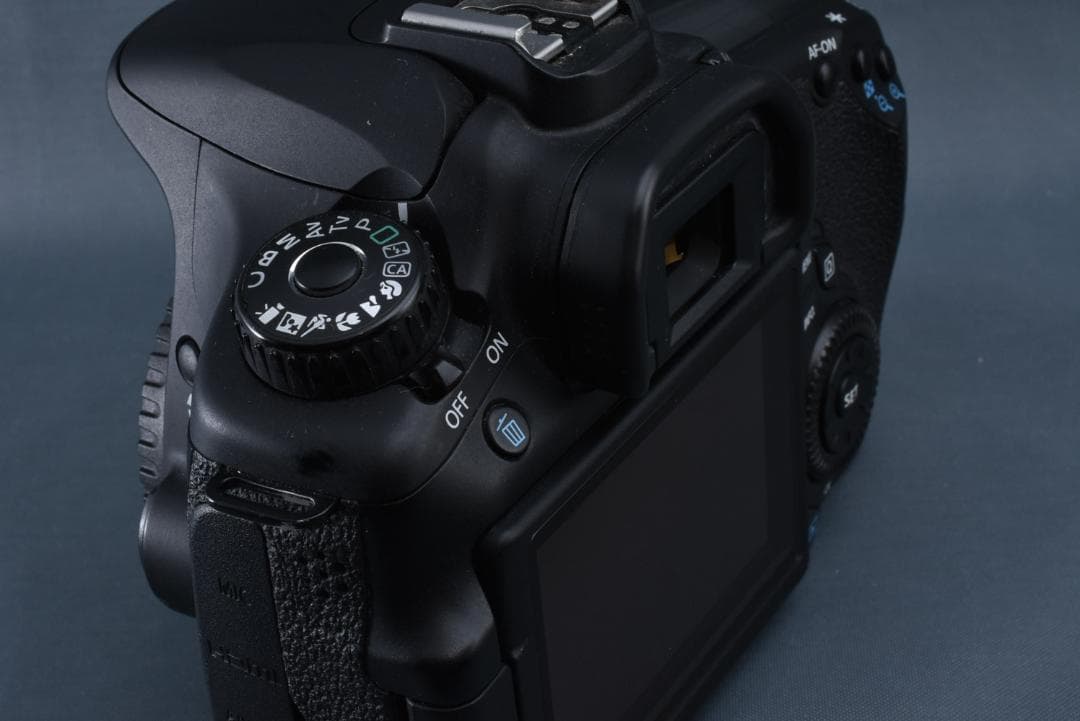 【美品】Canon EOS 60D ＋ バッテリーグリップ BG-E9 セット