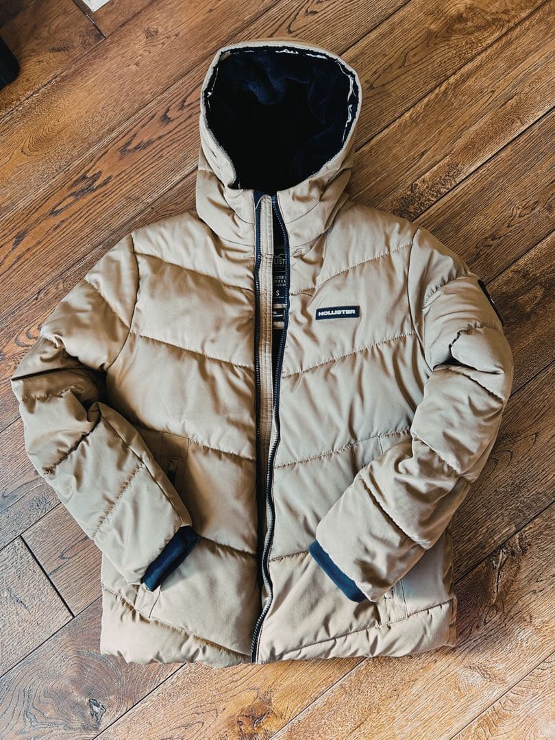 Hollister Puffer Collection Sサイズ Hollister Puffer Collection Sサイズ-を多数揃えています