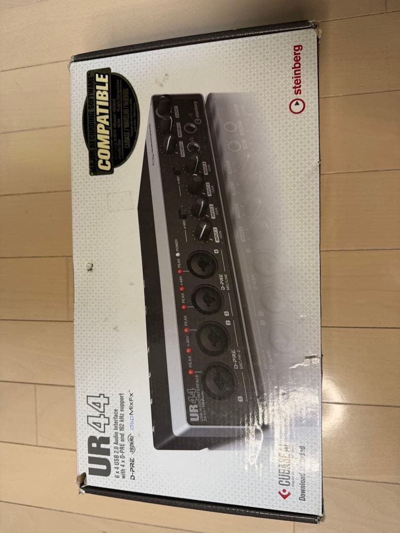 Steinberg UR44 オーディオインターフェイス STEINBERG ( スタインバーグ ) UR44 オーディオインターフェイス 送料