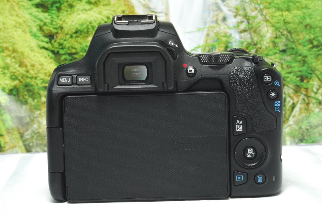 ✨使いやすさ抜群✨Bluetooth対応✨Canon Kiss X10✨高画質✨