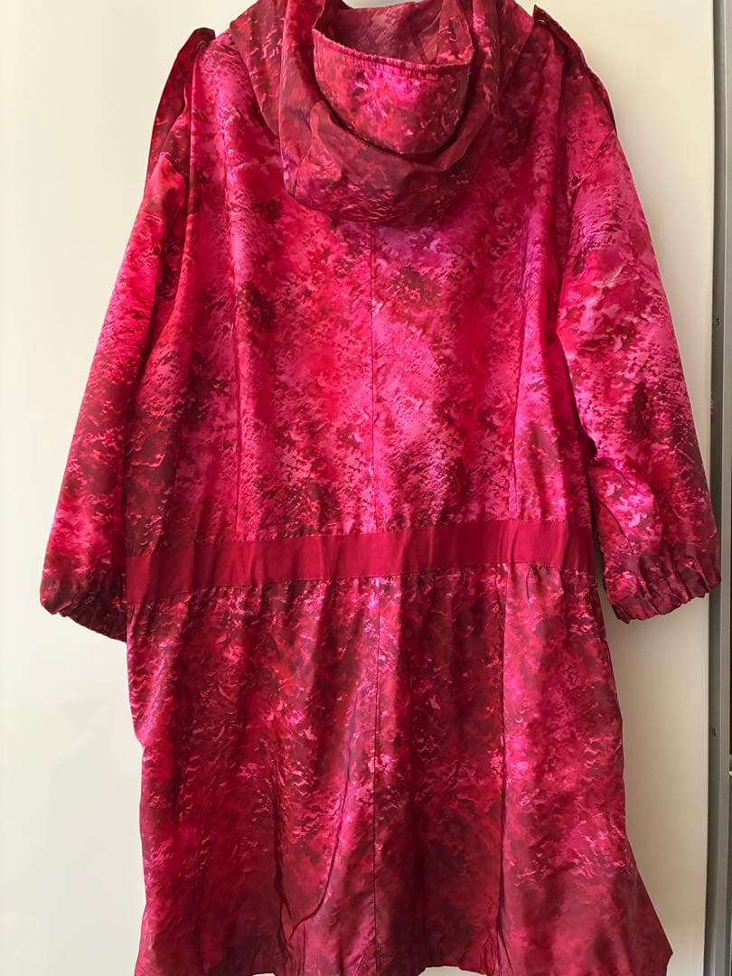 モンクレールガムルージュ フード付きナイロンコート