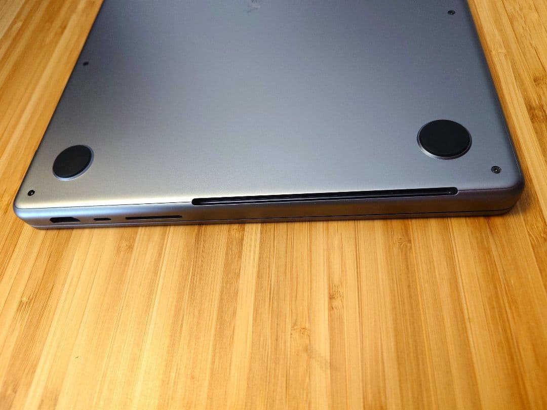 MacBook Pro M1 MAX 14インチ32コア 64G 4TB