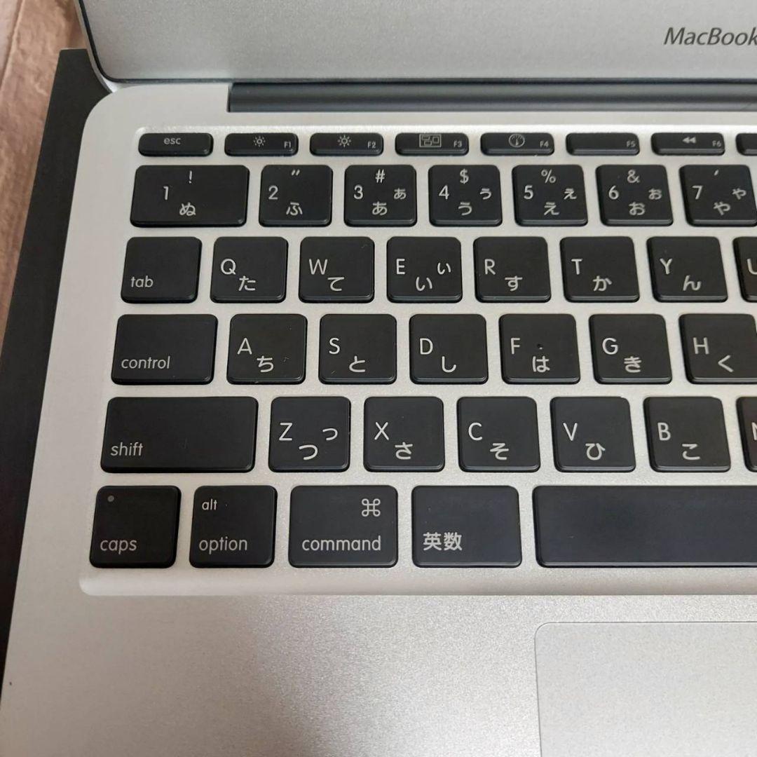 美品MacBook Air 11インチ 2010年モデルModel A1370