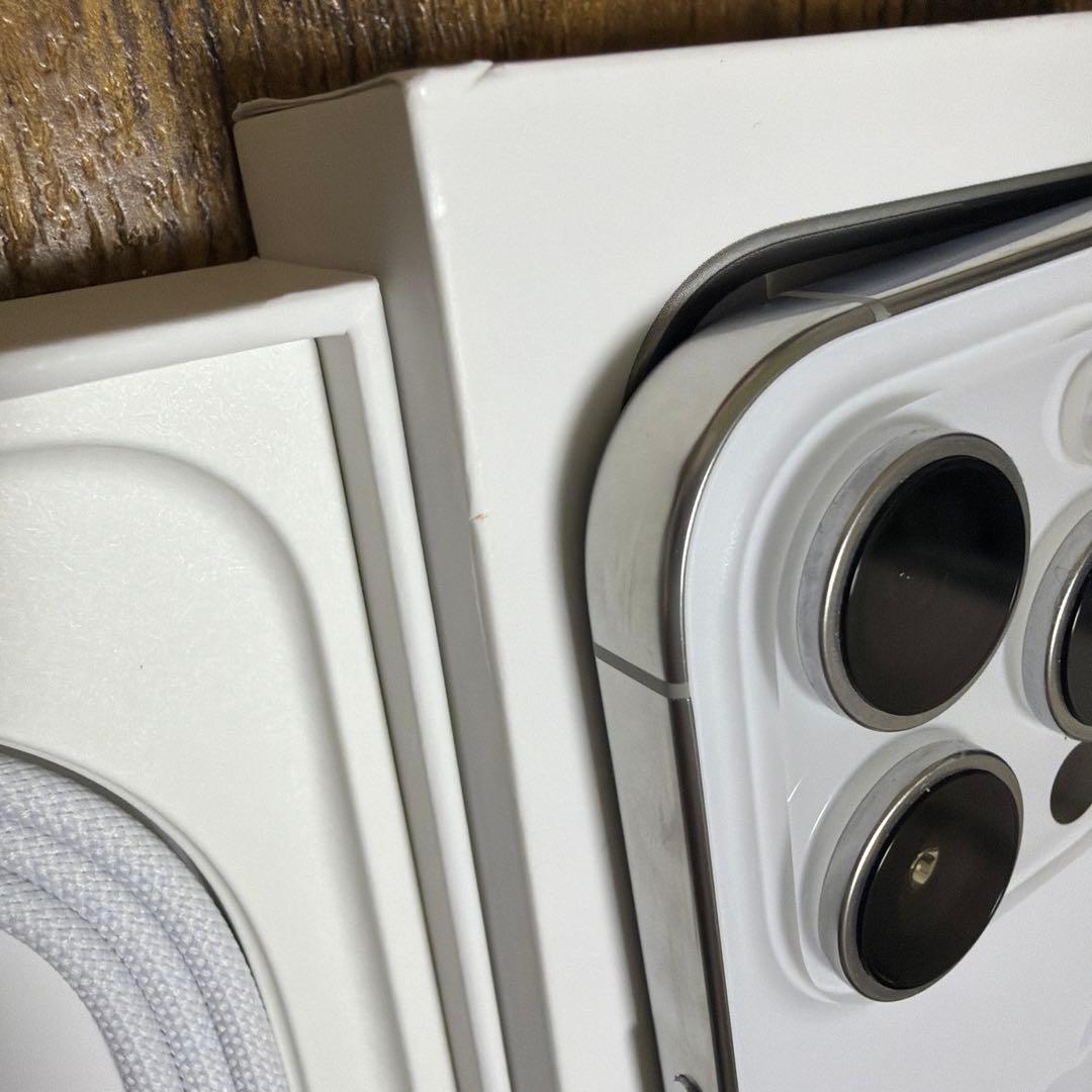 【バッテリー100%】iPhone16 Pro ホワイトチタニウム 512GB