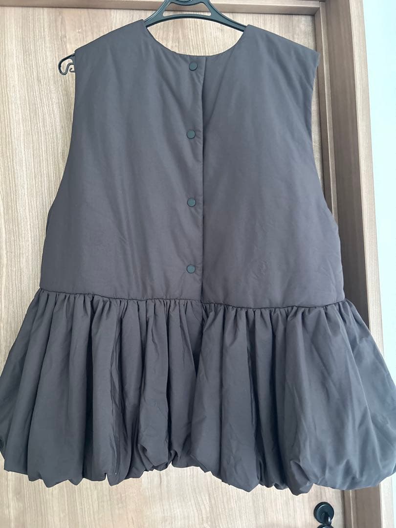 CELFORD 24AW ペプラムパフベスト 中綿ベスト - メルカリ