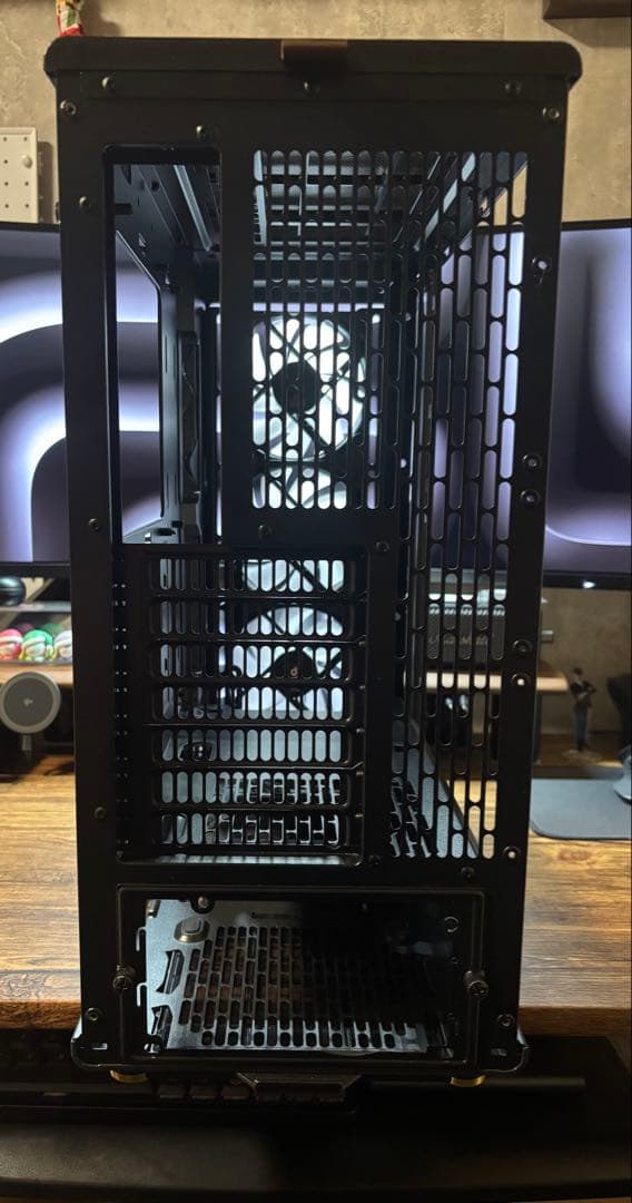 PCケース(自作PC用) Fractal Design North Black TG Dark