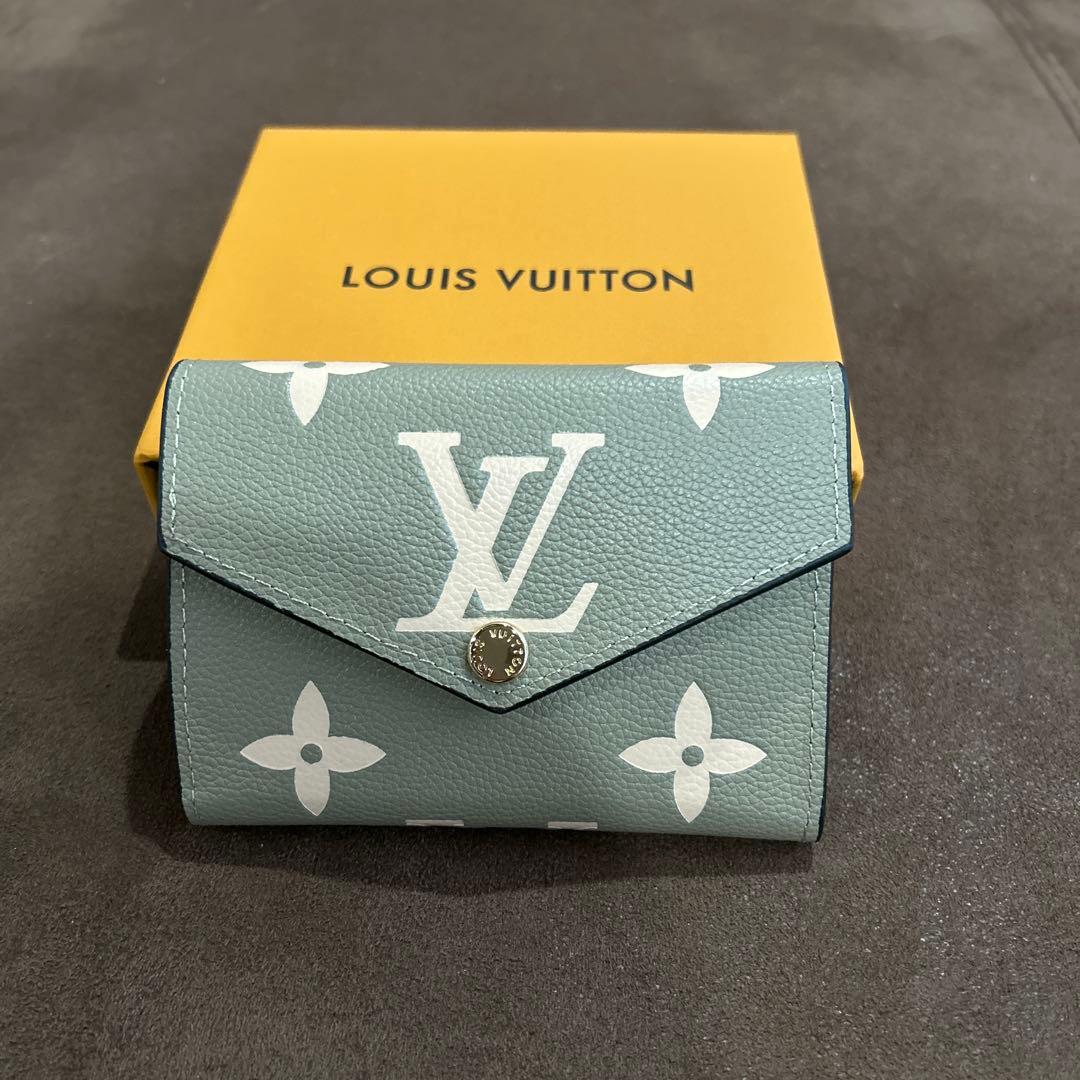 ルイヴィトン エンボス加工 三つ折り財布 ポルトフォイユ