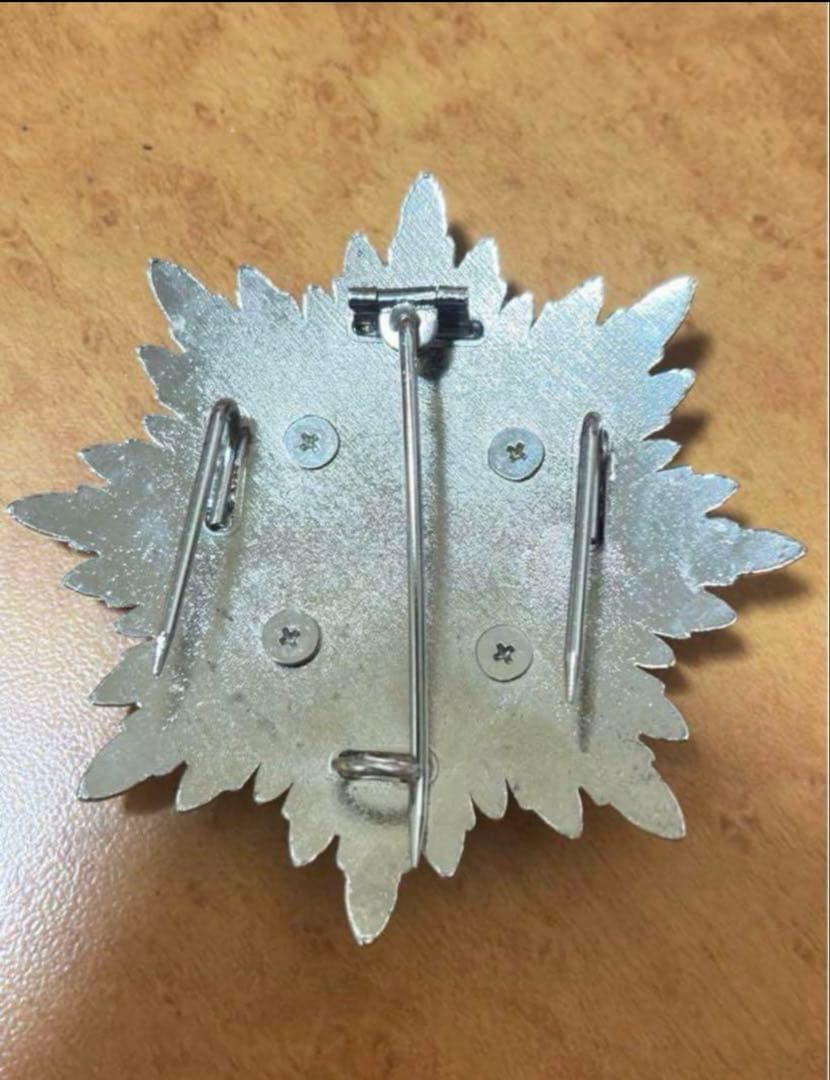 金鵄勲章 副章 レプリカ 日本軍 帝国海軍帝国陸軍 勲章 - メルカリ