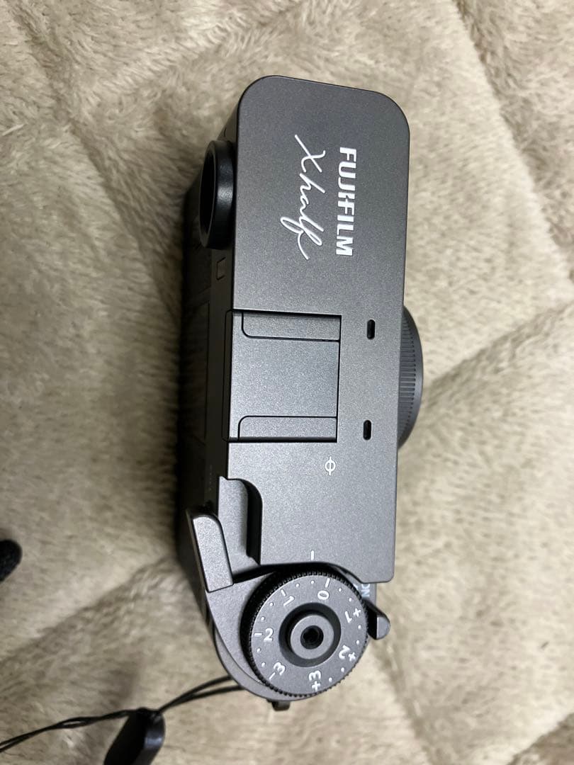 Fujifilm xhalf チャコールグレー