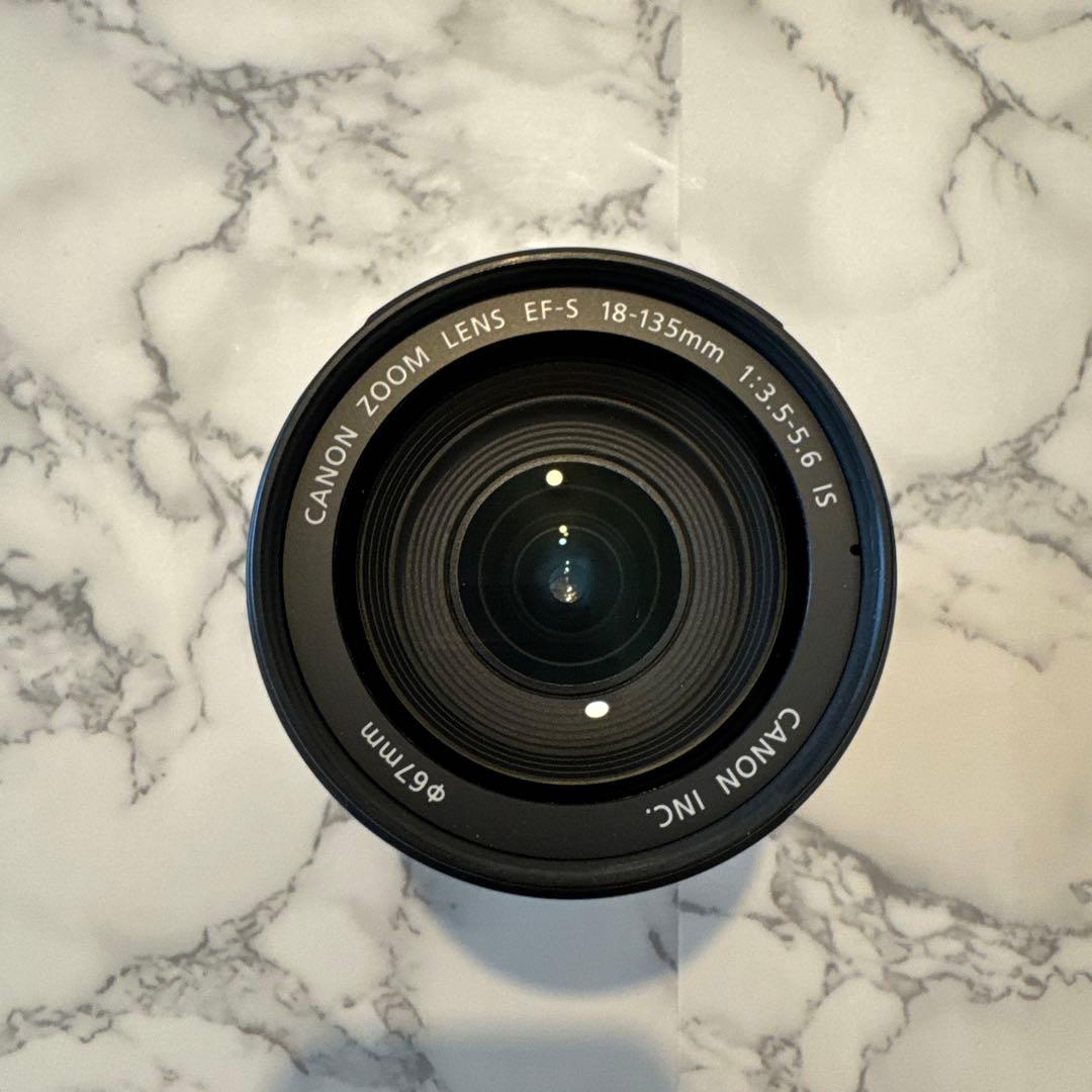 キヤノン EF-S18-135mm F/3.5-5.6 IS STM