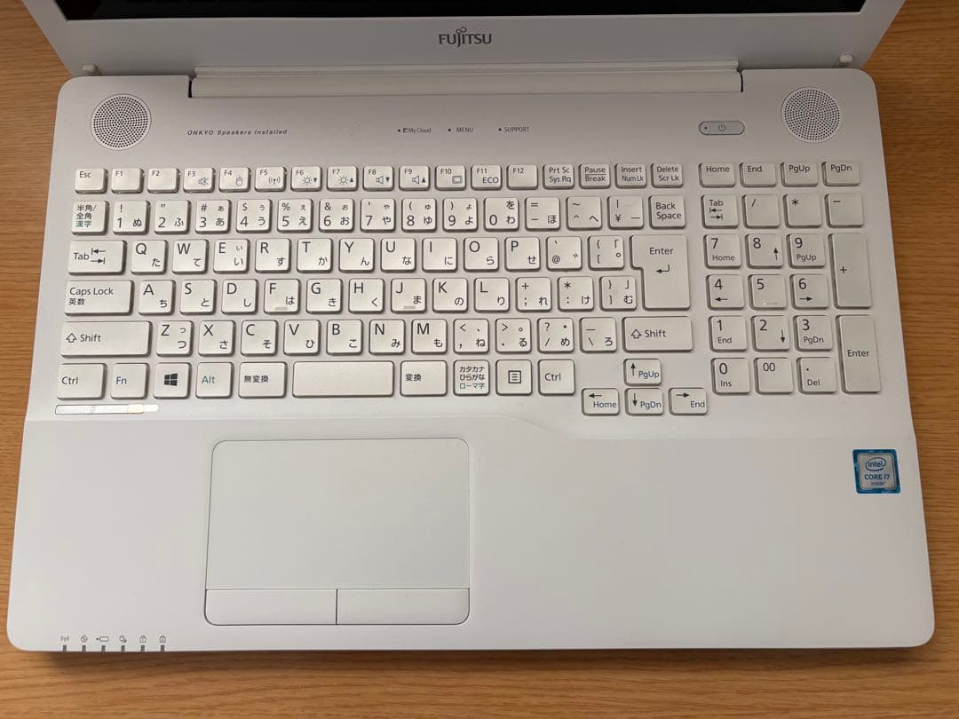 富士通 ノートPC Intel Core i7 ホワイト