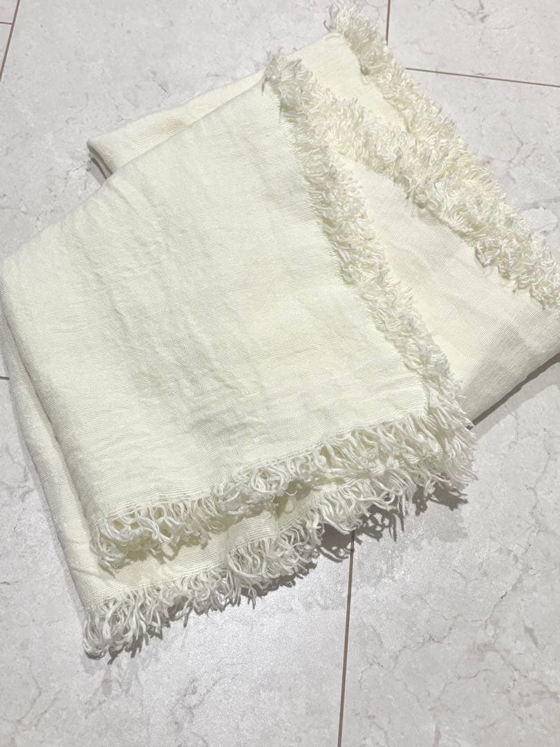 ASAUCE MELER クリーム色 ストール ASAUCE MELER（アソースメレ） マフラー ストール 「」ファインラム