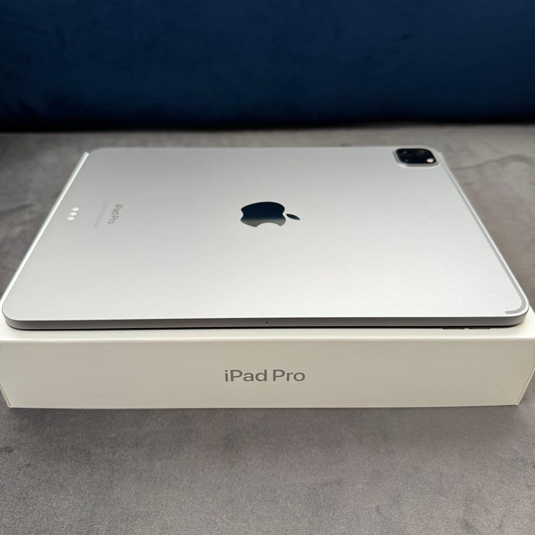 iPad Pro (11インチ) 第4世代 M1チップ　256GB シルバー