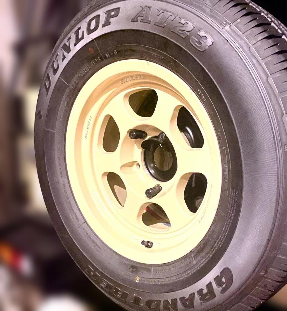 海外トヨタ純正・新品】ランクル70 スペアタイヤブラケット再再販