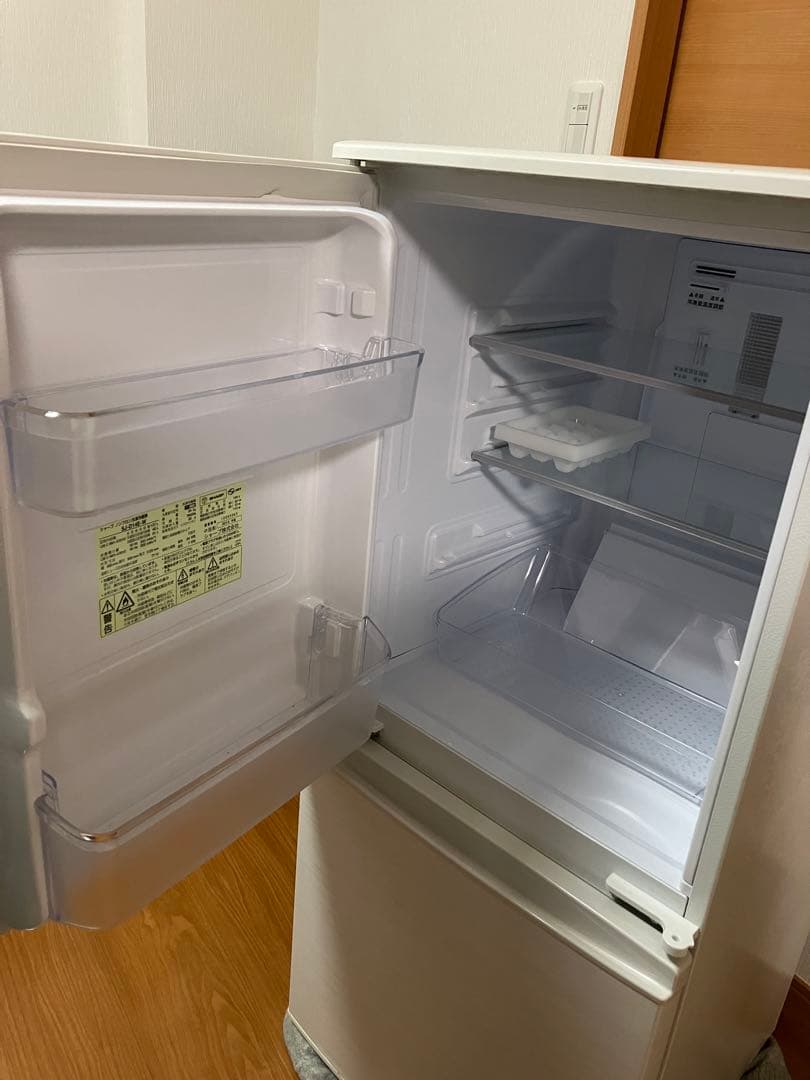 SHARP 冷蔵庫 左右両開き 137L 一人暮らしサイズ