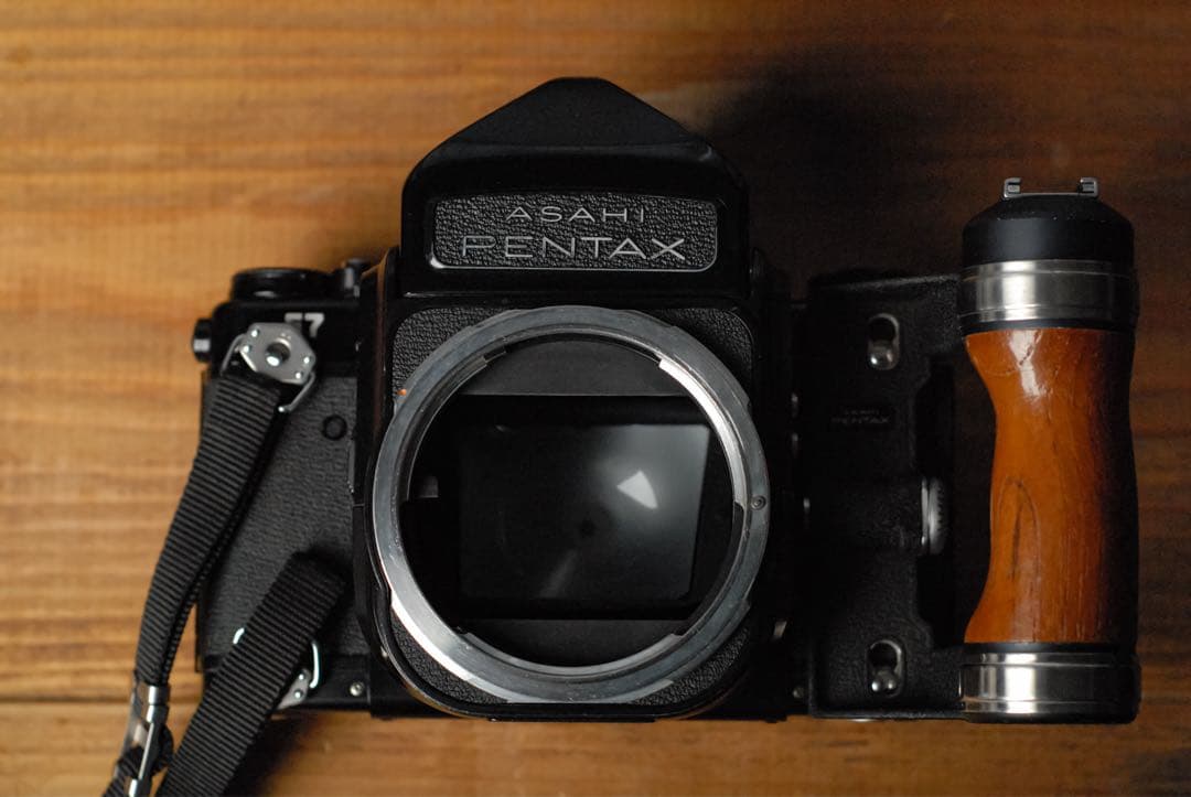 PENTAX67 105mm f2.4 ・木製グリップ付き オマケ有り
