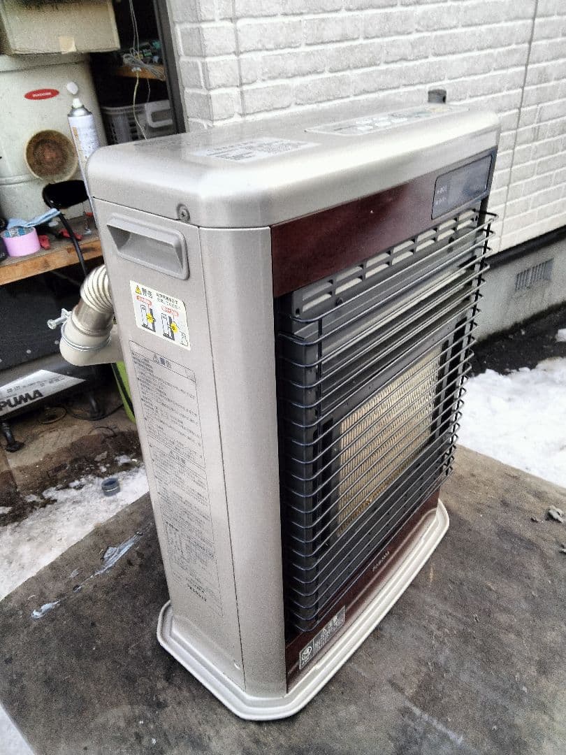 コロナFF石油ストーブスペースネオ！品番「FF‐SG4213M」2013年式中古