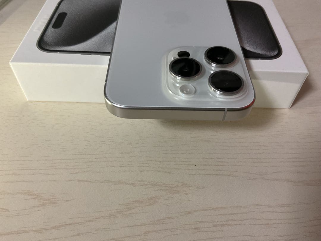 Apple iPhone15pro 128GB 本体 +ケース付き