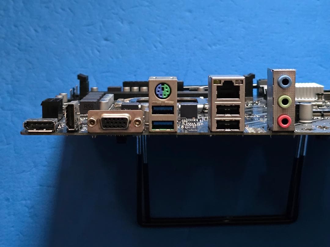 CPU(12400)+マザーボード(H610M-HDV/M.2)セット