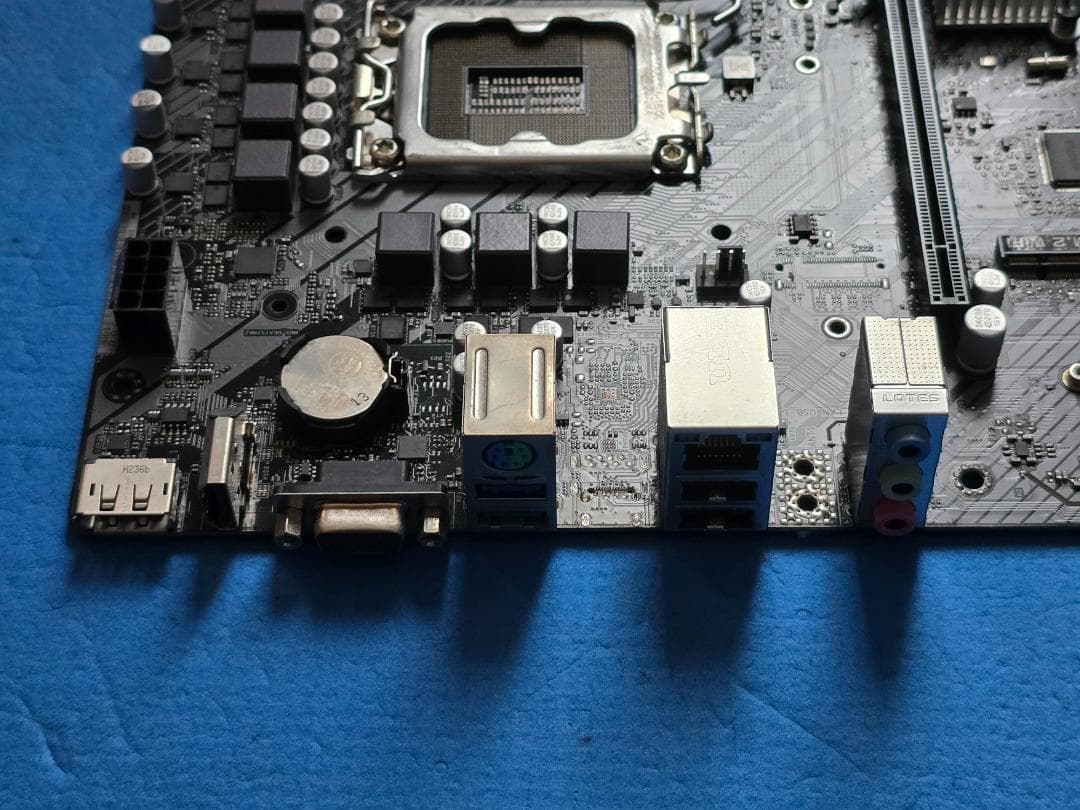 CPU(12400)+マザーボード(H610M-HDV/M.2)セット