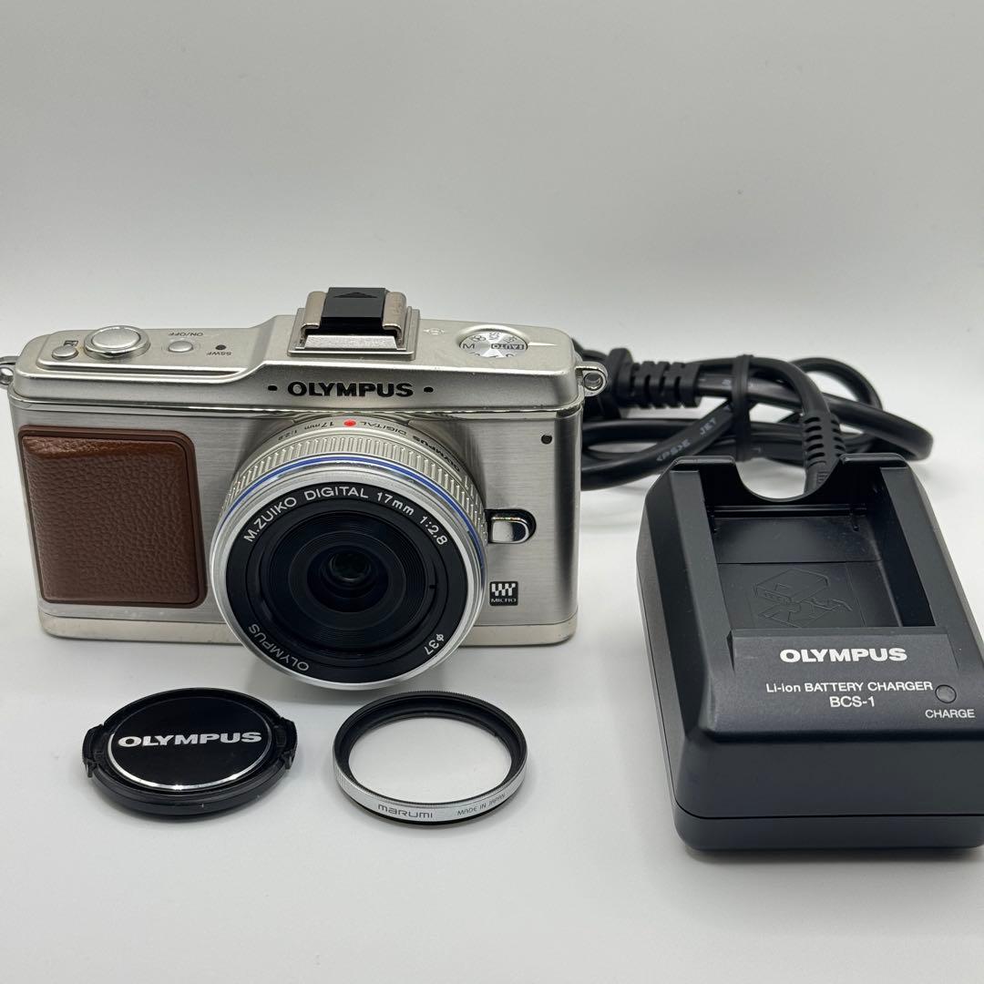 オリンパス E-P2 17mm 1:2.8 パンケーキレンズ付