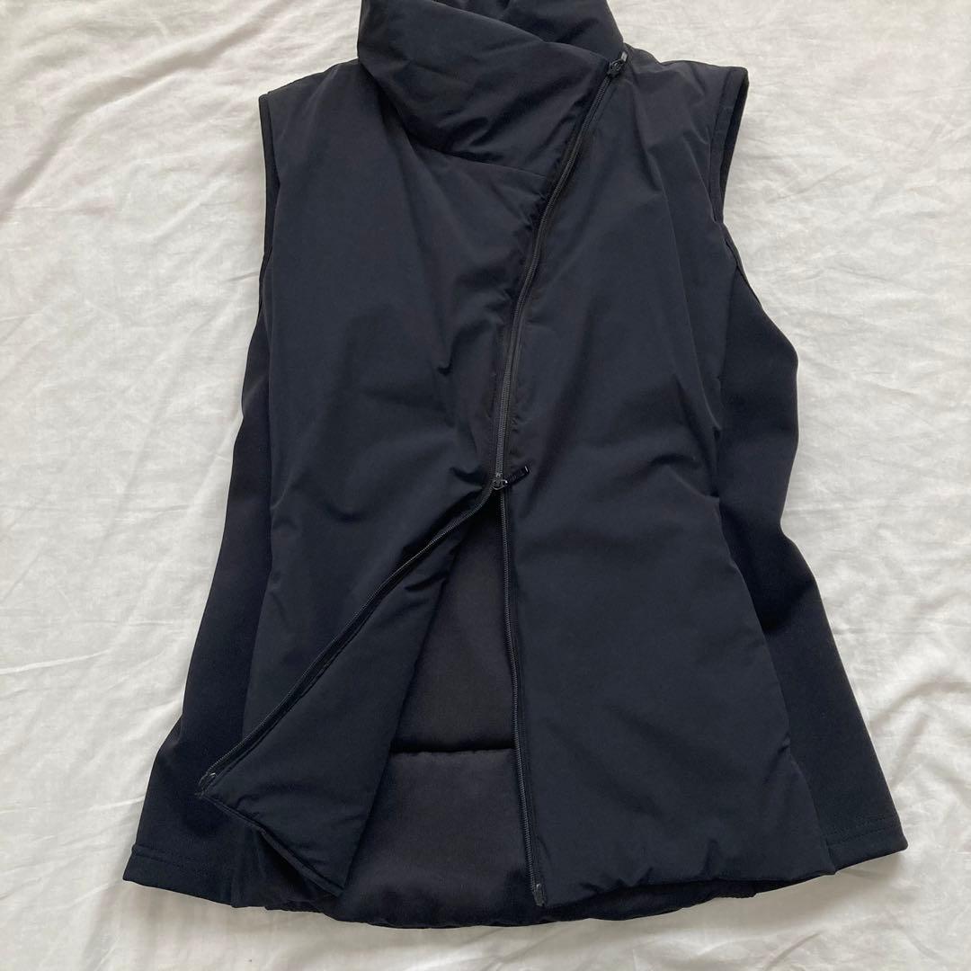 美品✨ Chacott チャコット 中綿 ベスト ダブルジップ ブラック M