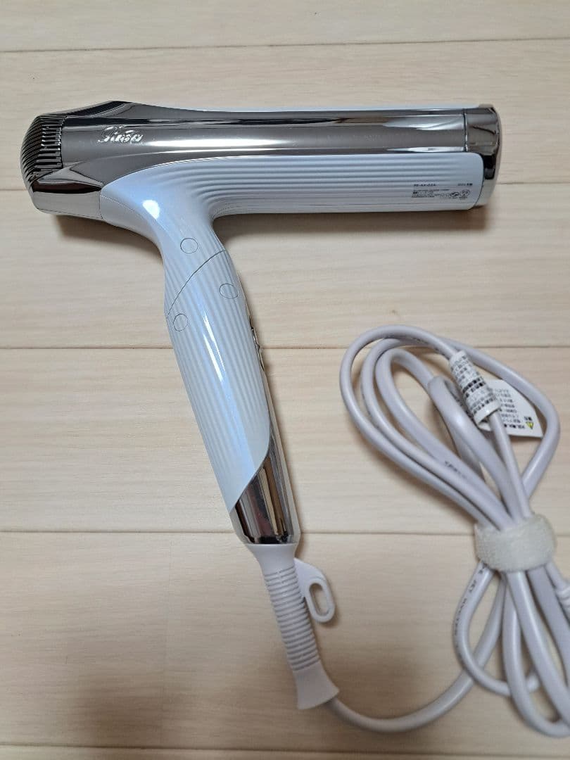 リファ ドライヤースマートW ダブル Refa 2024年製 海外対応