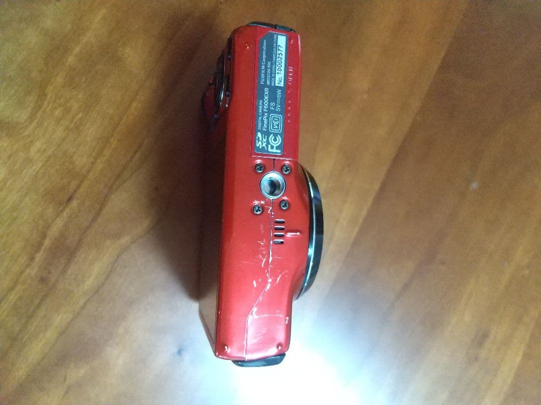 FUJIFILM FINEPIX F600EXR レッド