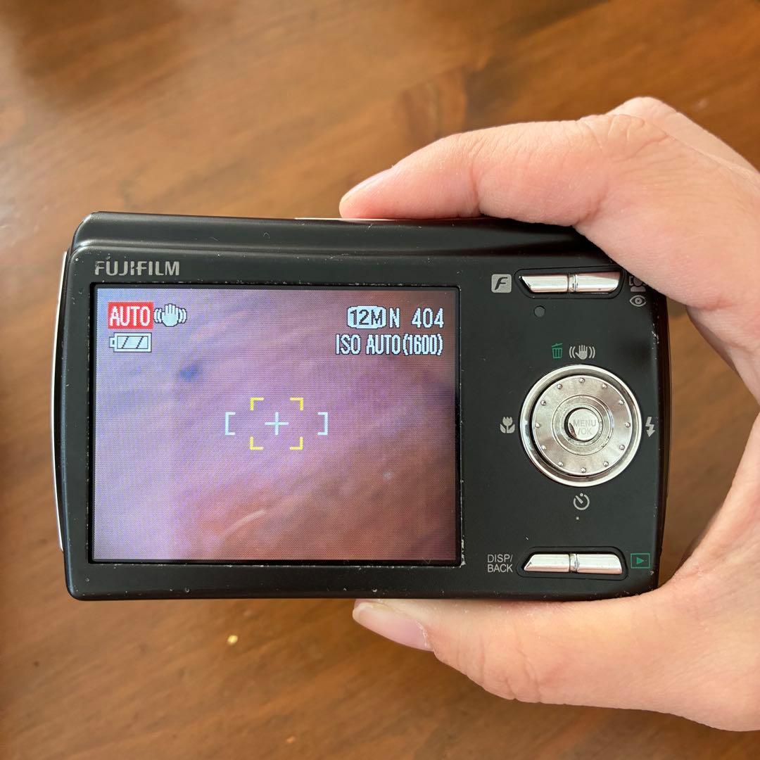 【値下げ】富士フィルム FINEPIX F100FD デジカメ　平成