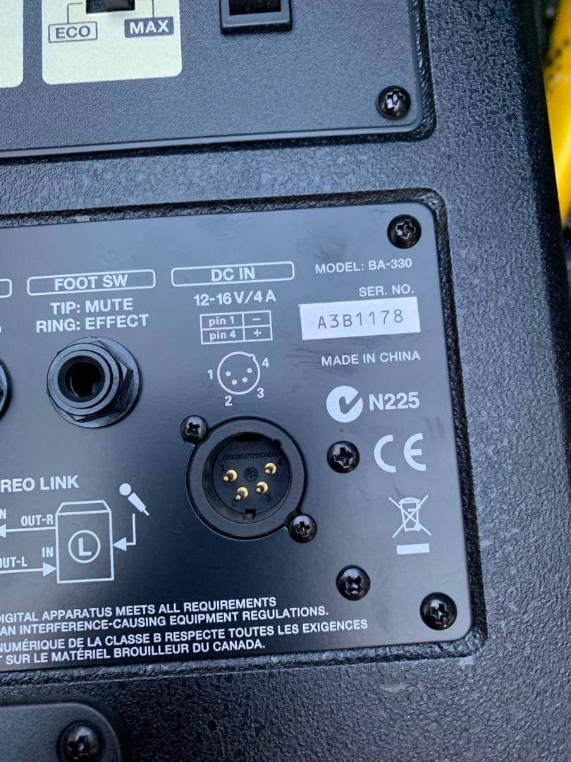 Roland 330BAポータブルPAシステム