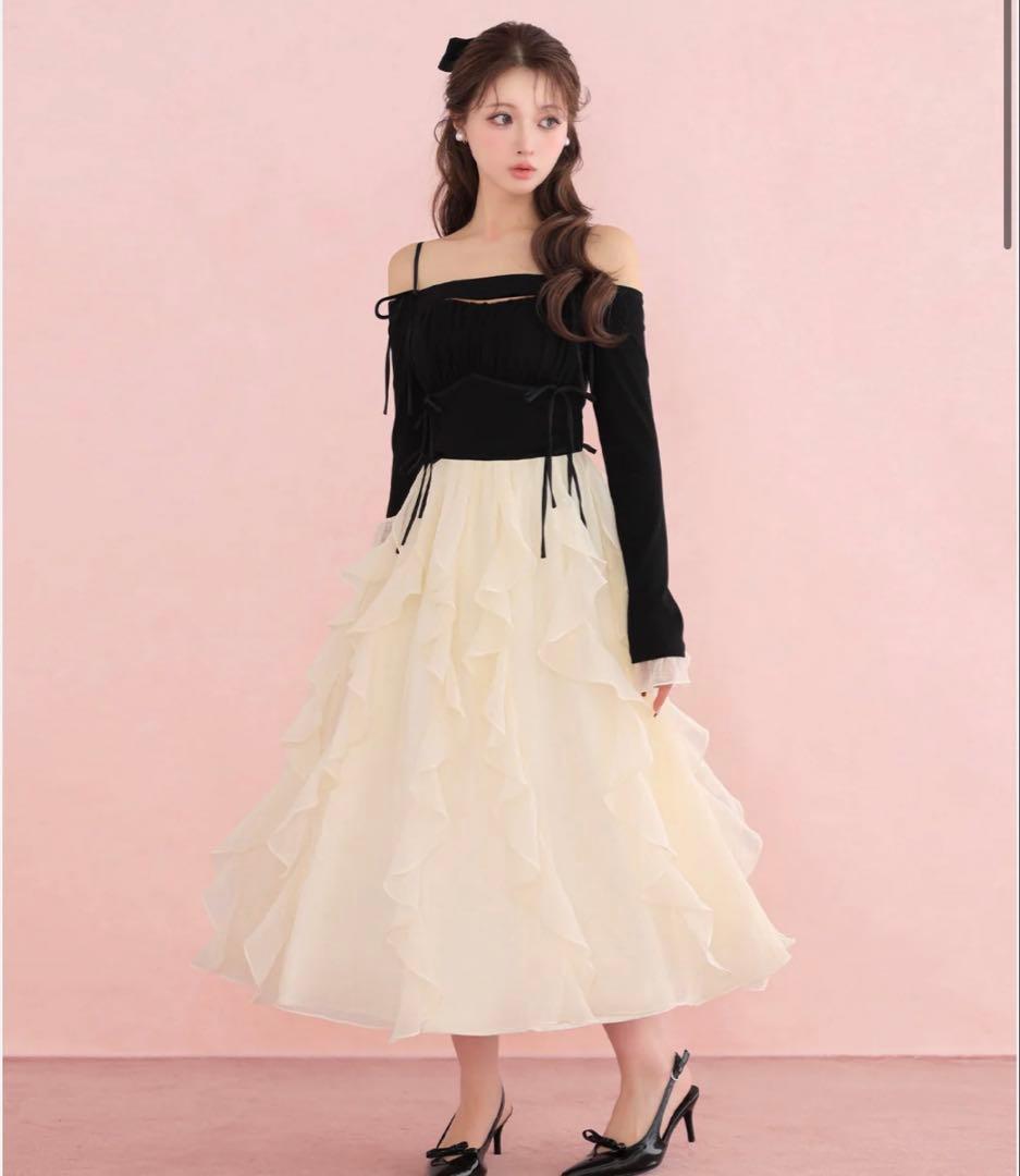 m me eme ラッフルフリルシフォンドッキングワンピース - メルカリ